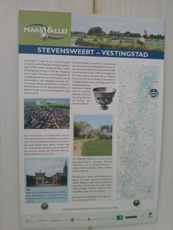 Het Gildehuis Met Sauna En Jacuzzi Stevensweert Εξωτερικό φωτογραφία