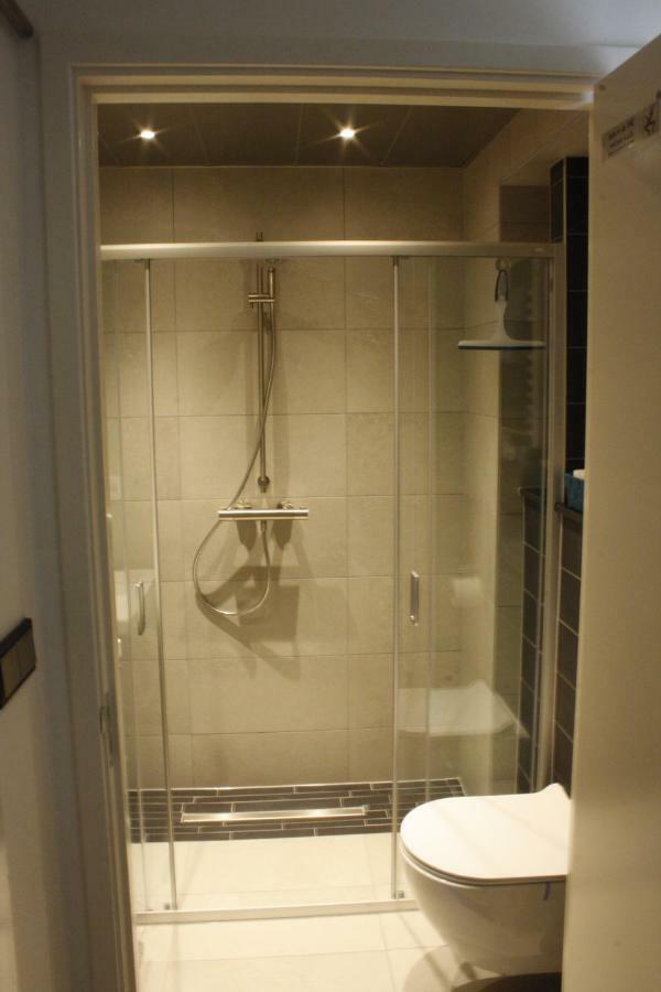 Het Gildehuis Met Sauna En Jacuzzi Stevensweert Εξωτερικό φωτογραφία